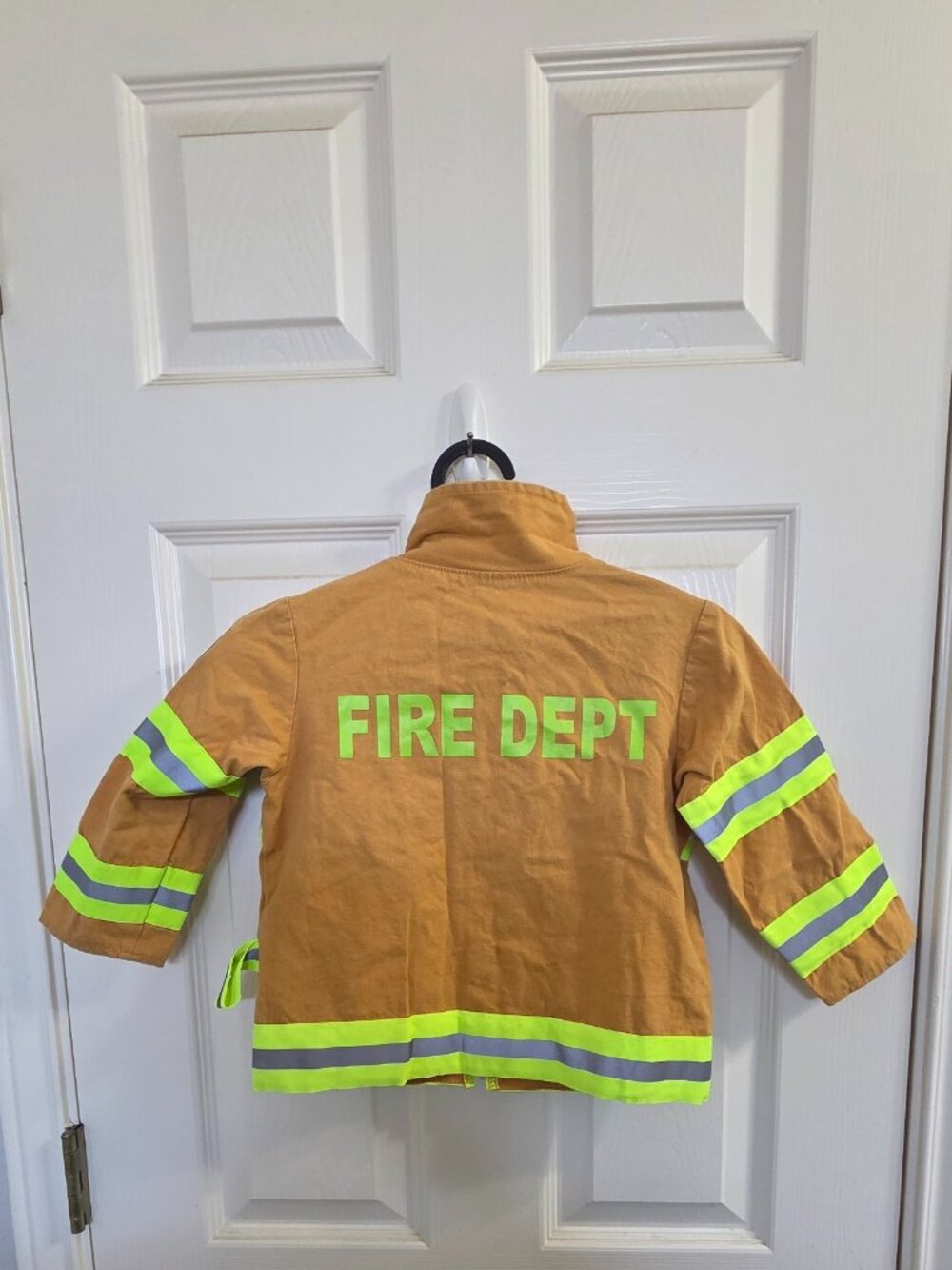 Pre-loved Kids Firefighter Costume | Size 3-4 Years - Picture 4 of 14